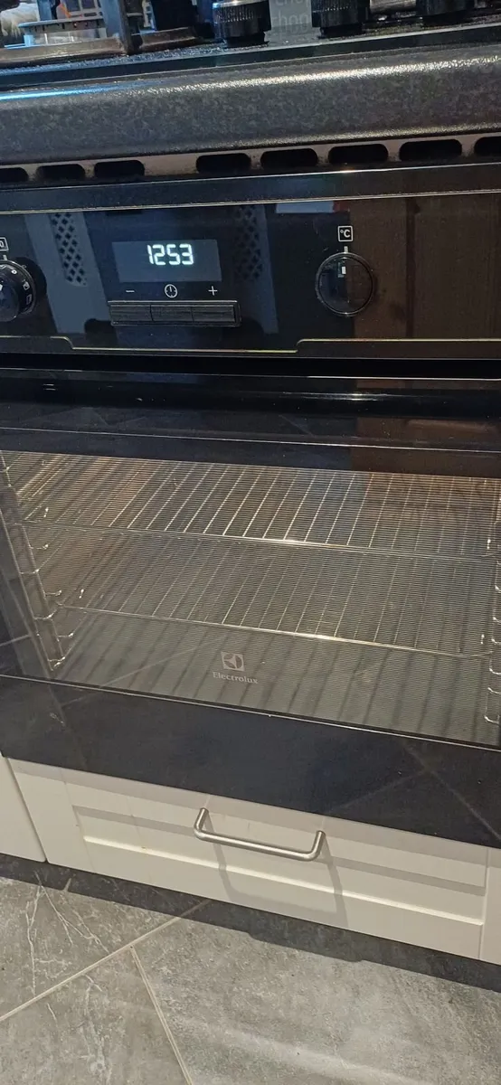 Electrolux Oven - Image 3