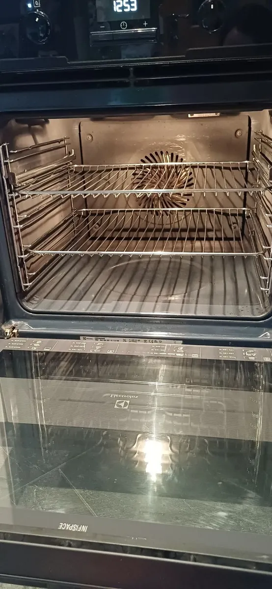 Electrolux Oven - Image 4