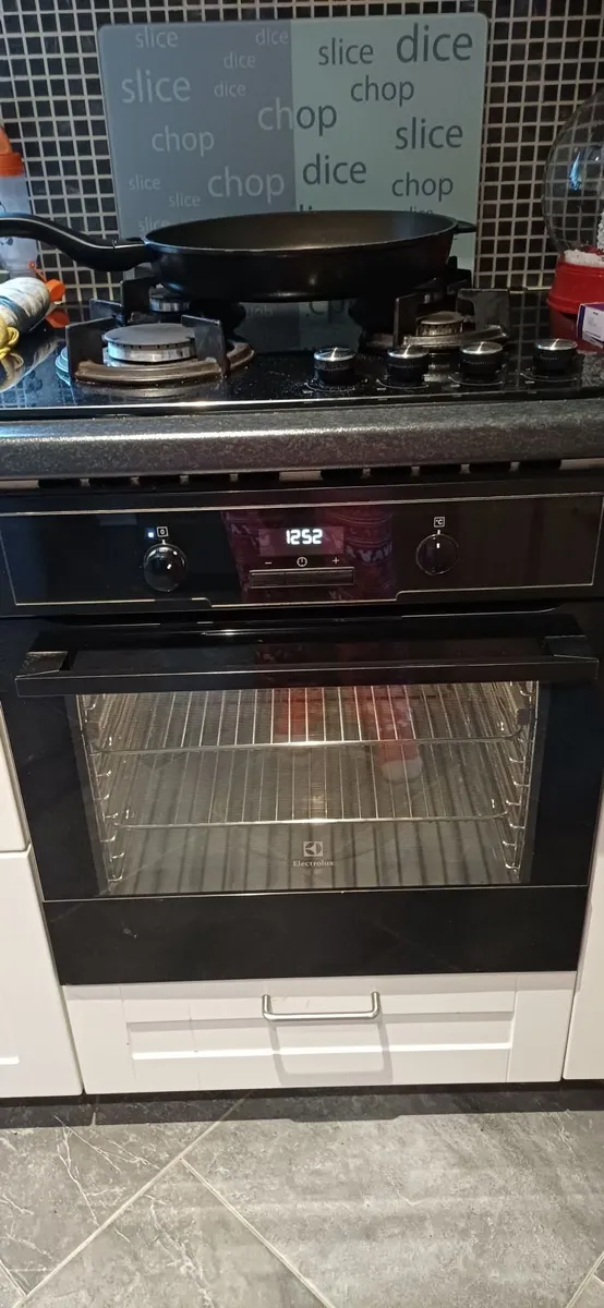 Electrolux Oven - Image 1