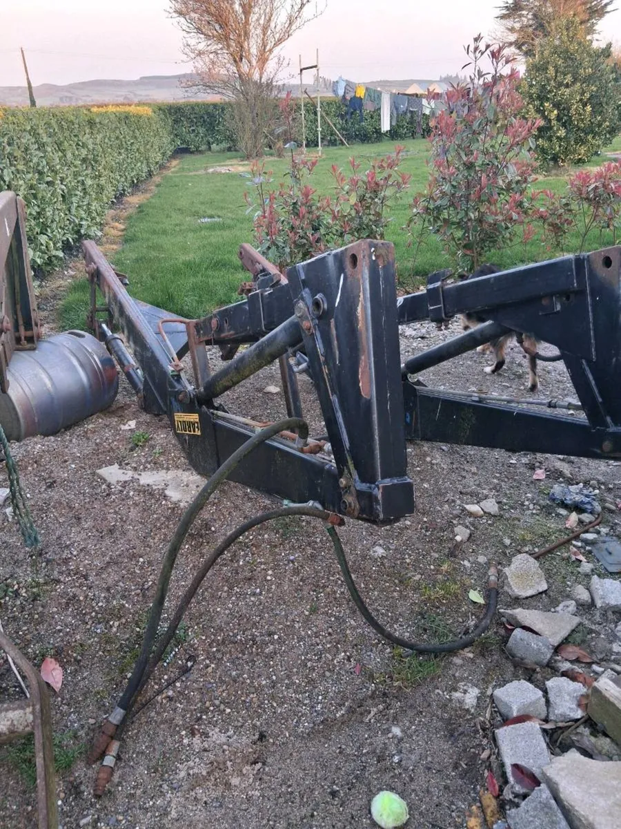 Tanco loader - Image 4