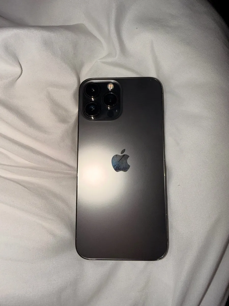 iPhone 13 Pro Max - Image 1