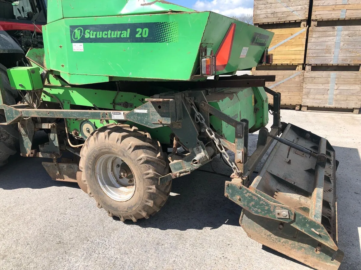 Structural potato planter and NH row crop wheels - Image 1