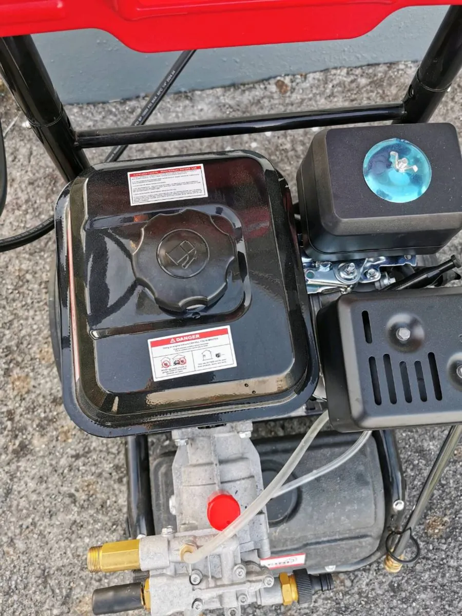 Pressure Washer - Image 3