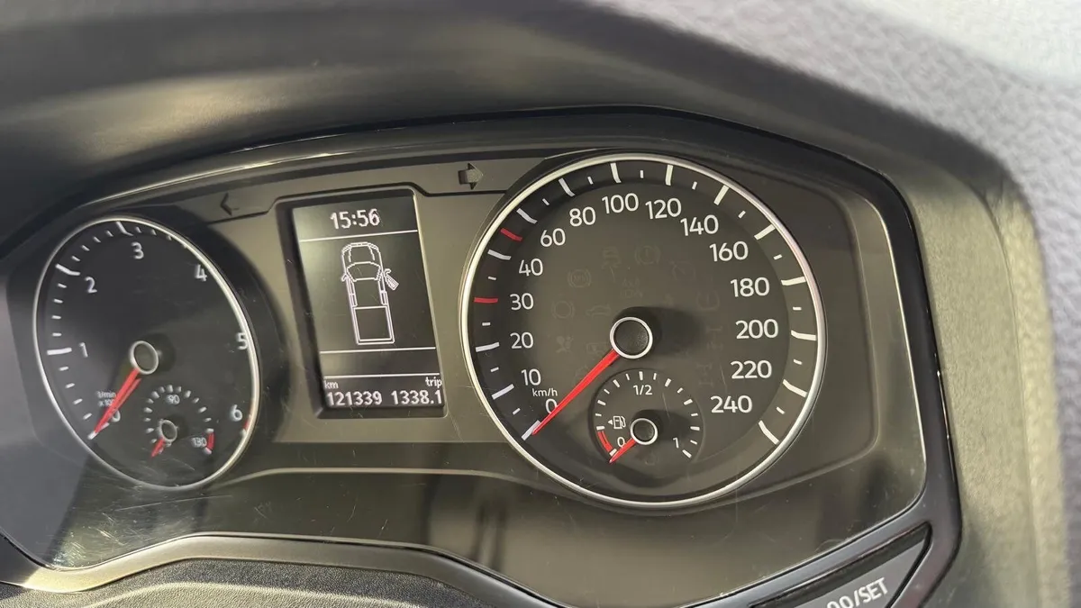 Volkswagen Amarok 2018 - Image 2