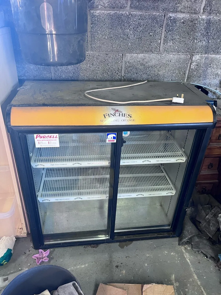 Drinks fridge - Image 1