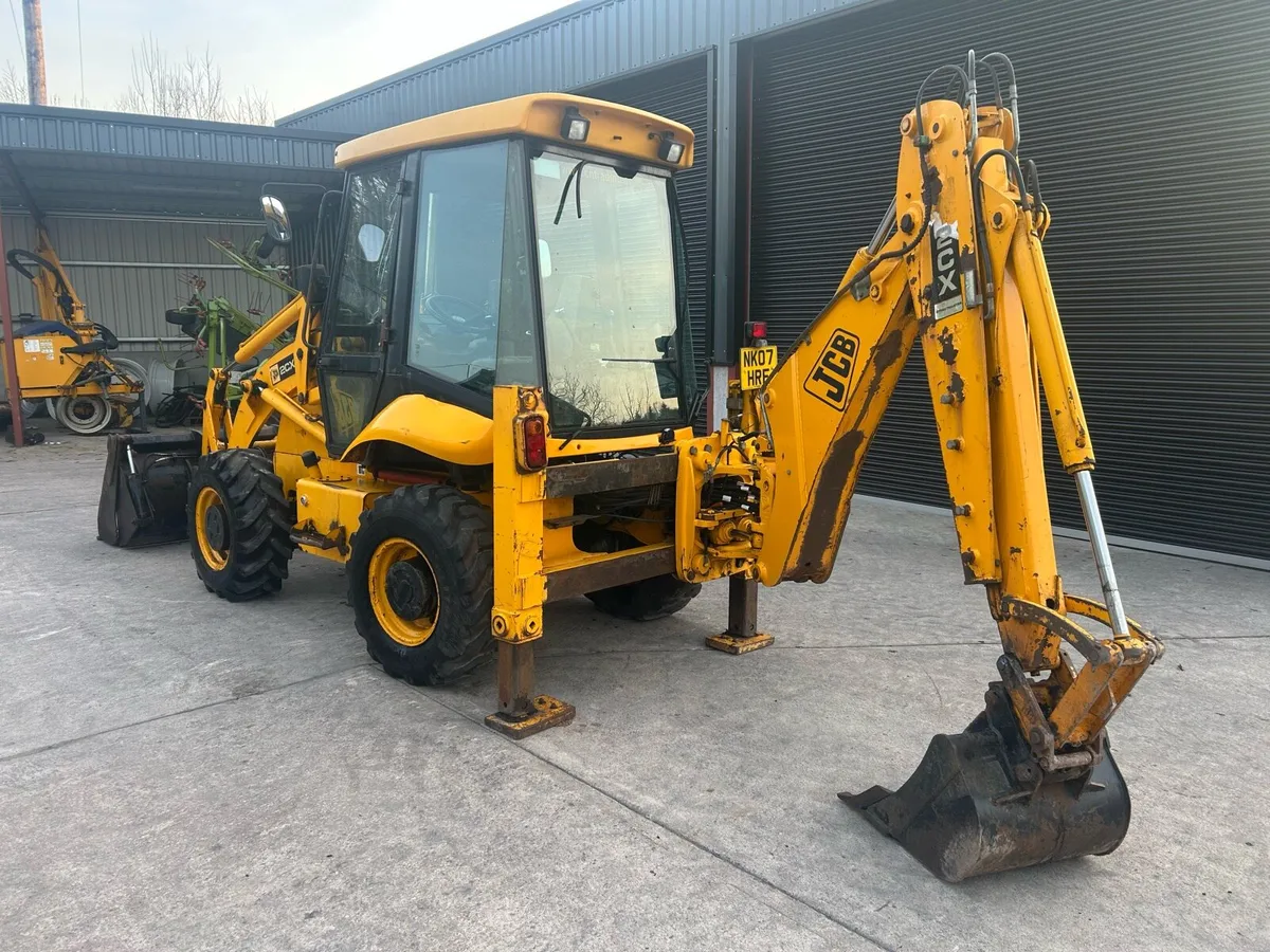 Jcb 2cx street master - Image 2