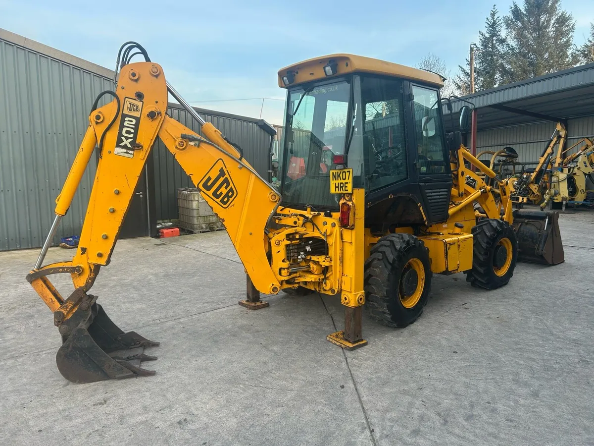 Jcb 2cx street master - Image 3