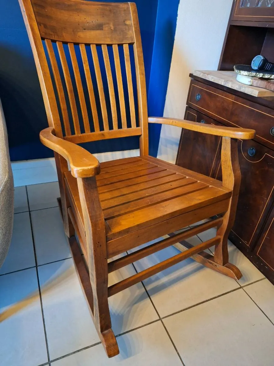 Rocking chair - Image 1