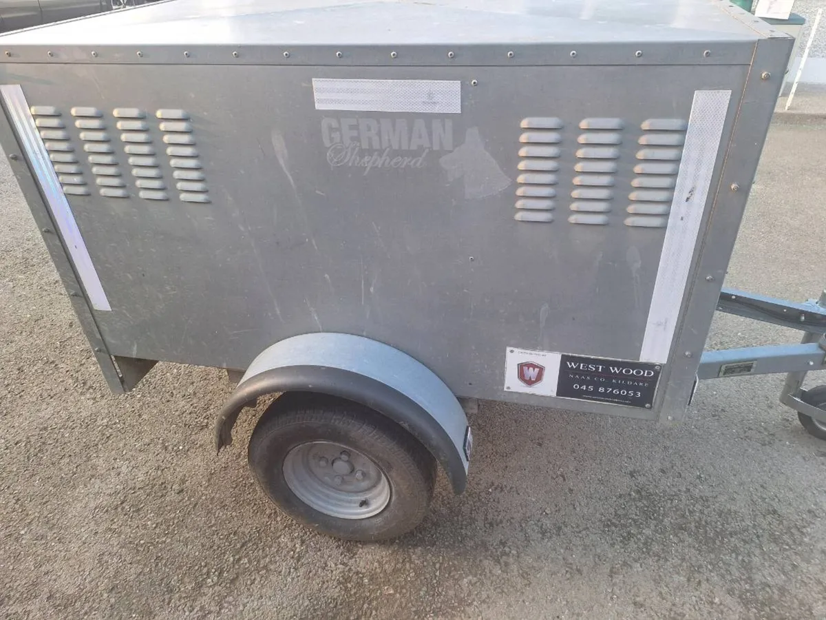 Dog Trailer - Image 2