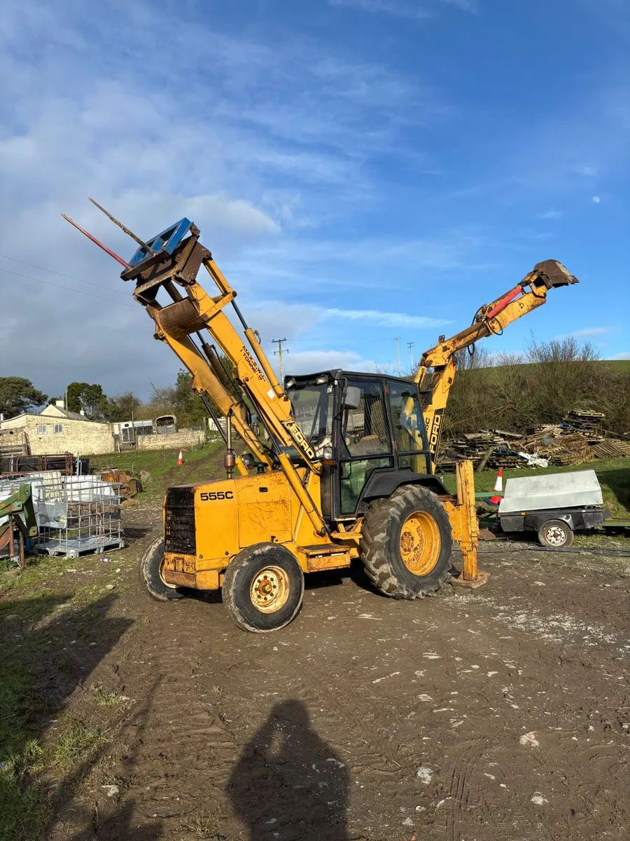 Back Hoe Digger - Image 1