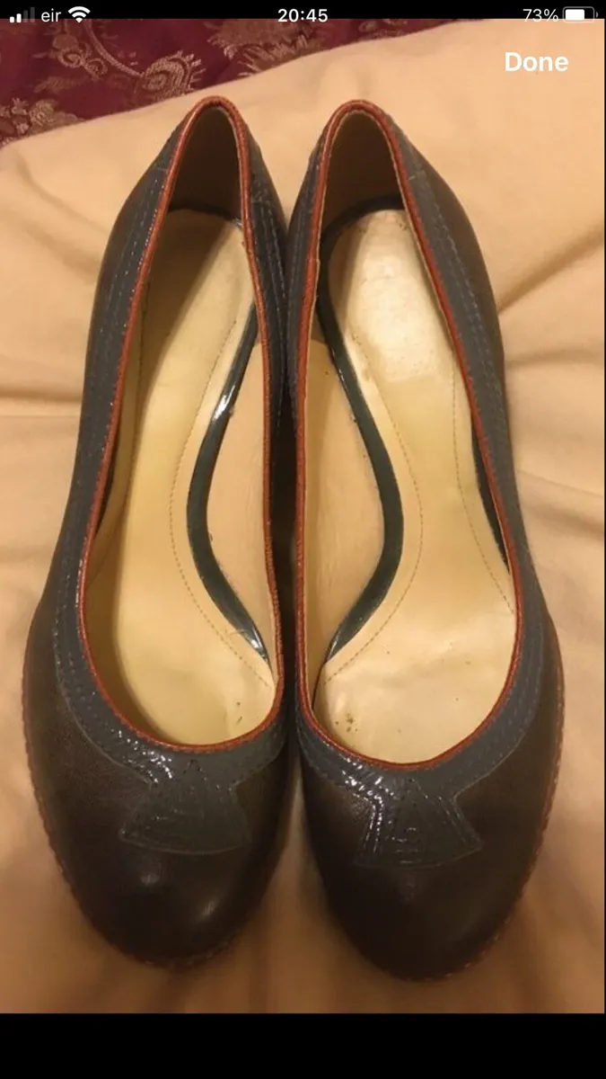 Ladies  Clark’s shoes size 5.5 €10 - Image 2