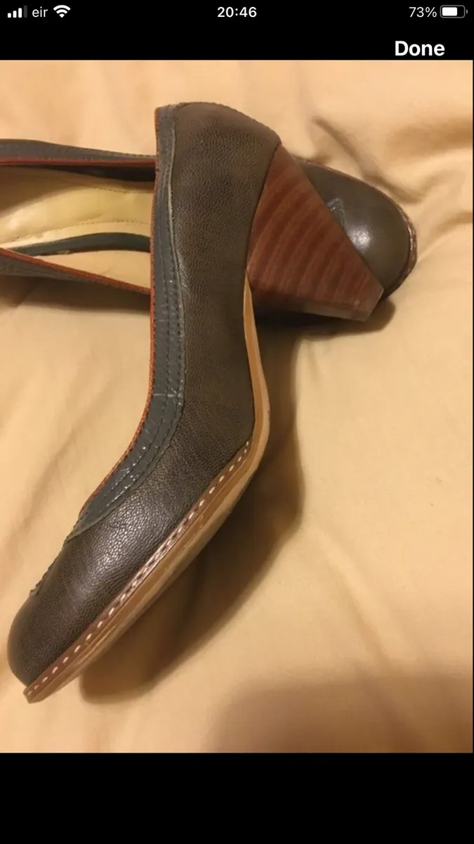 Ladies  Clark’s shoes size 5.5 €10 - Image 4