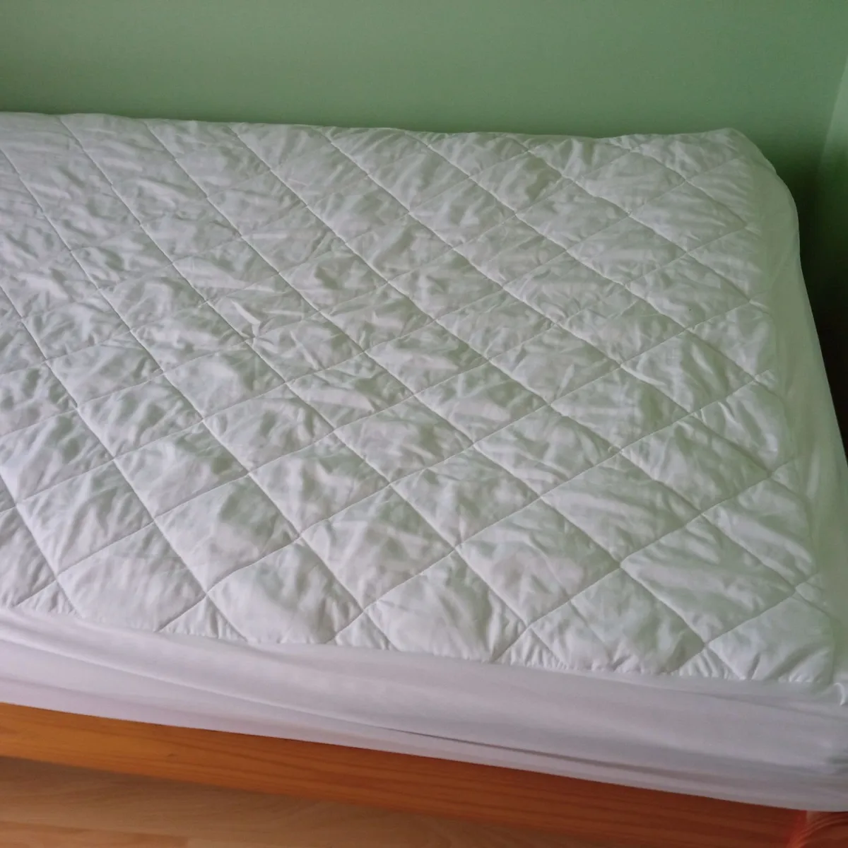 Single Mattress Protector - Image 1