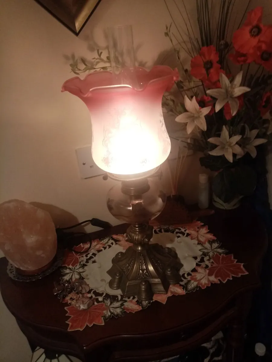 Victorian Oil Lamp - Image 2