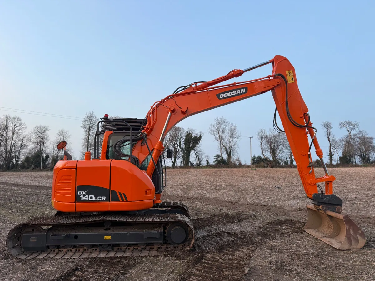 2013 Doosan DX140 Zero swing 7700 hours €29950 - Image 1