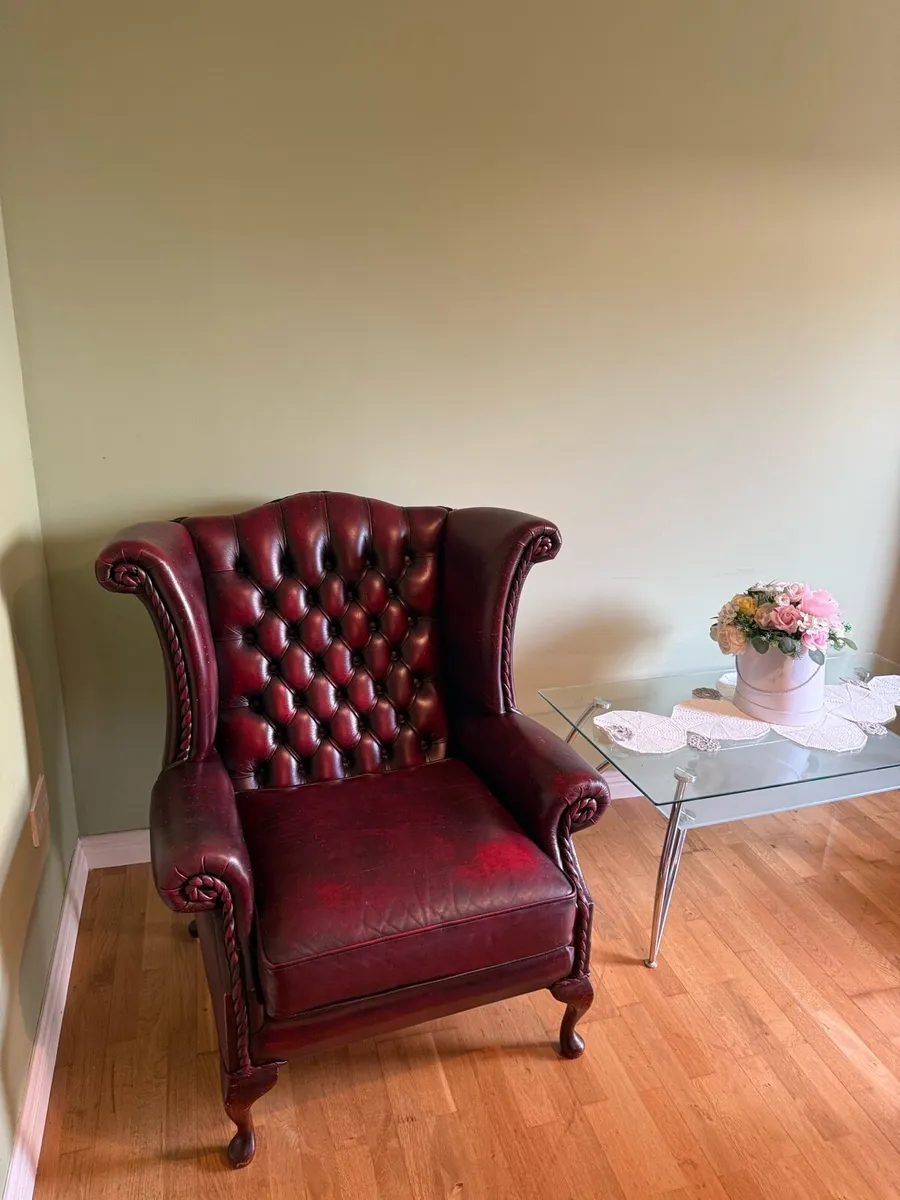 Vintage Oxblood Chesterfield armchair - Image 2