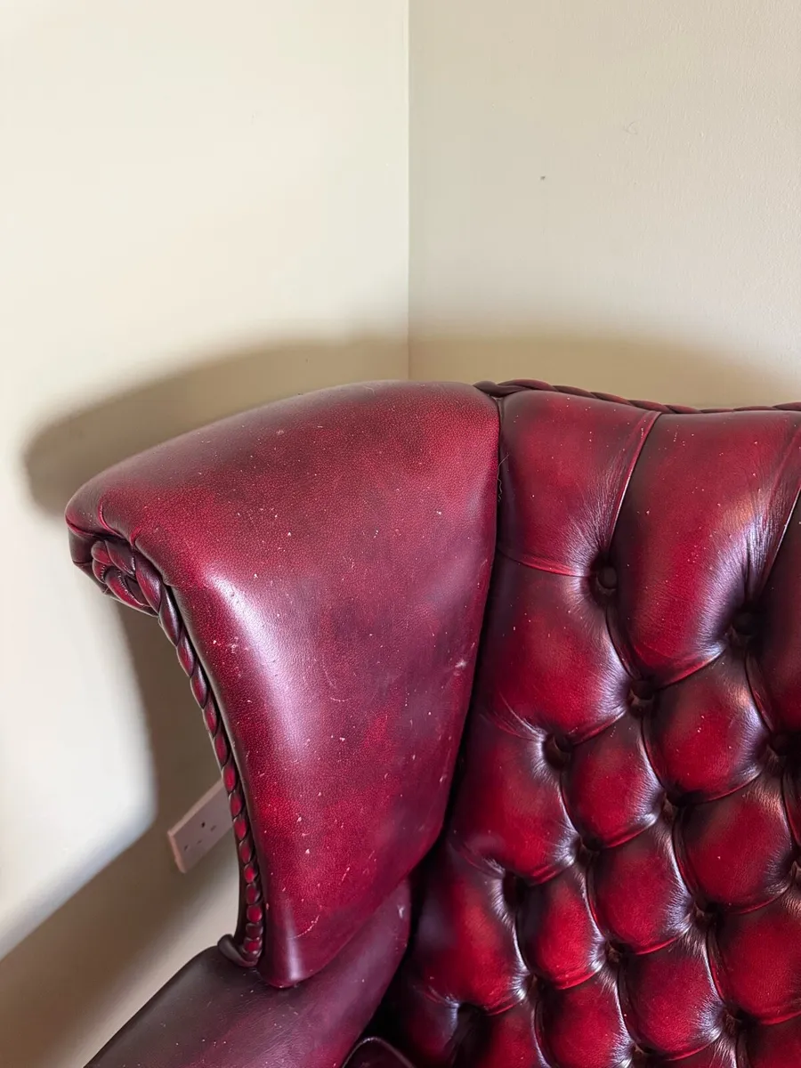 Vintage Oxblood Chesterfield armchair - Image 4