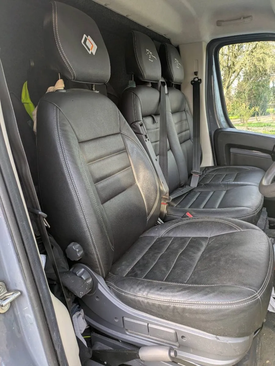 Overlander 2 stall Horsebox - Image 3