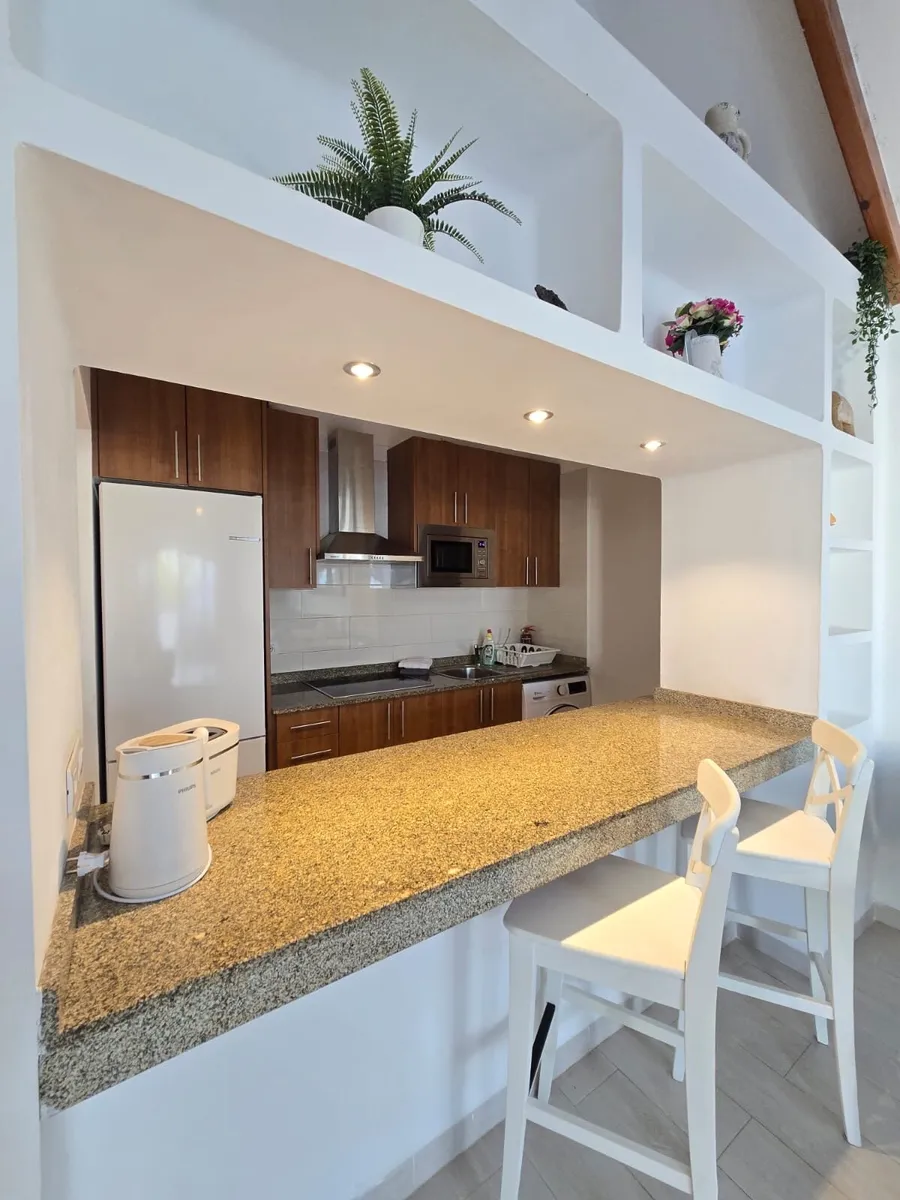 LUXURY 1 / 2 BED in Heart Puerto Del Carmen - Image 3