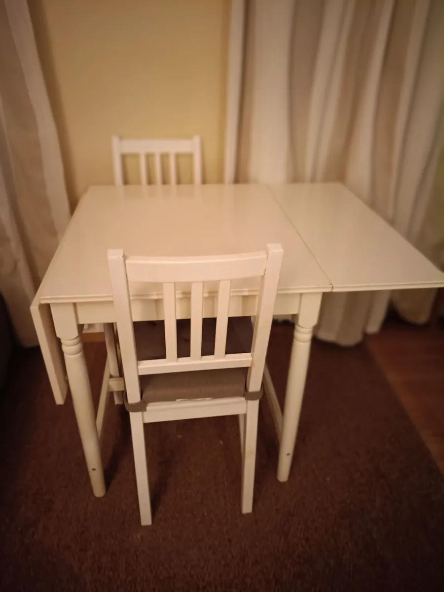 Kitchen Table & 2 chairs - Image 2