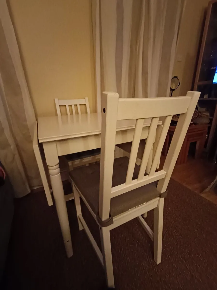 Kitchen Table & 2 chairs - Image 3