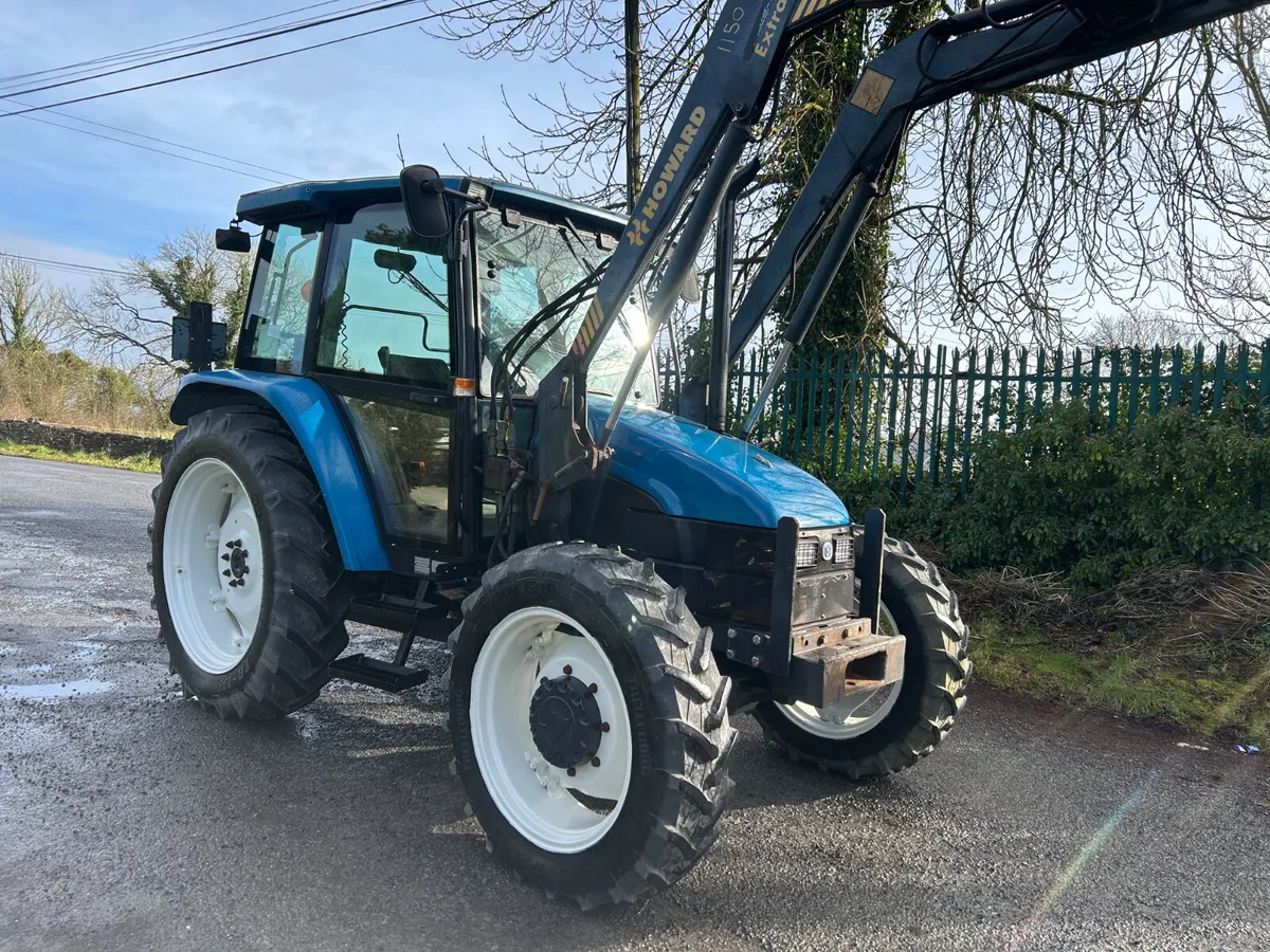 1997 New Holland 6635 with Loader - Image 3
