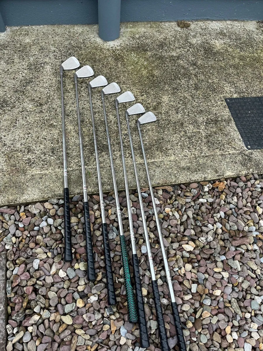 Golf iron set - Image 2