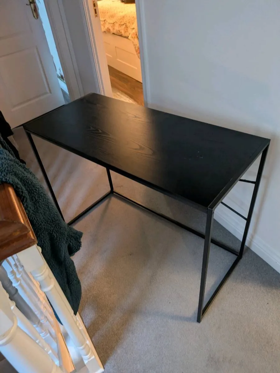 Home office desk - Image 1