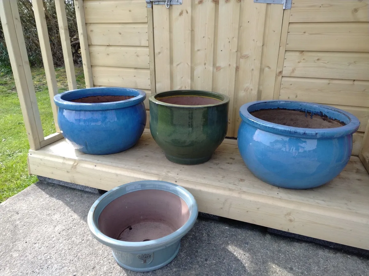 Set of x4 Heavy Garden Planters/ Plant Pots €60 - Image 3