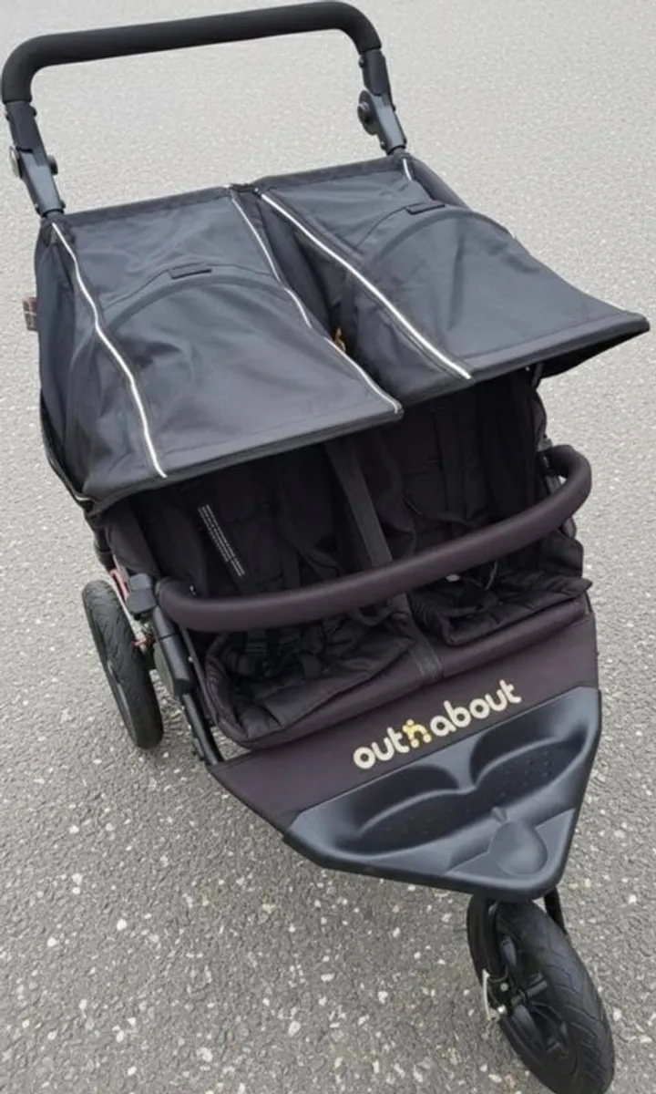 Out n About Double Buggy with carrycot - Image 3