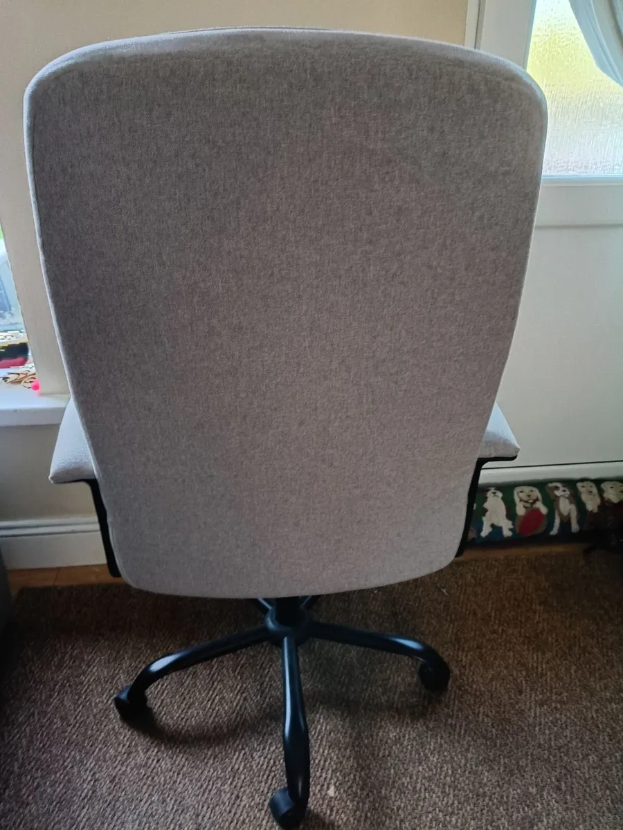 Office Chair - Image 3