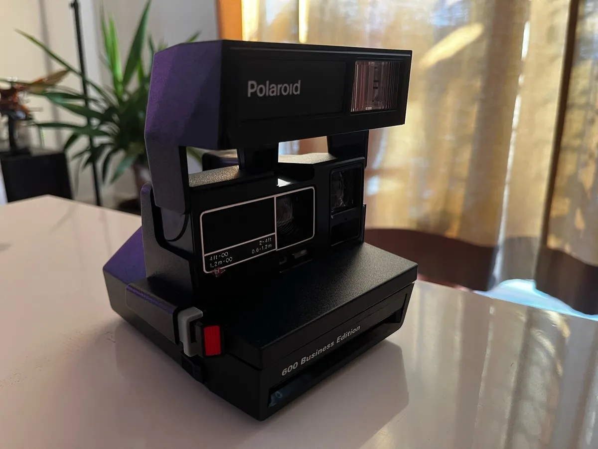 Polaroid Vintage Camera - Image 3