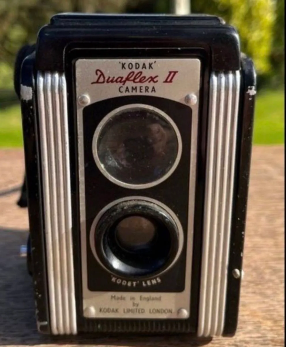 11 vintage cameras - Image 3