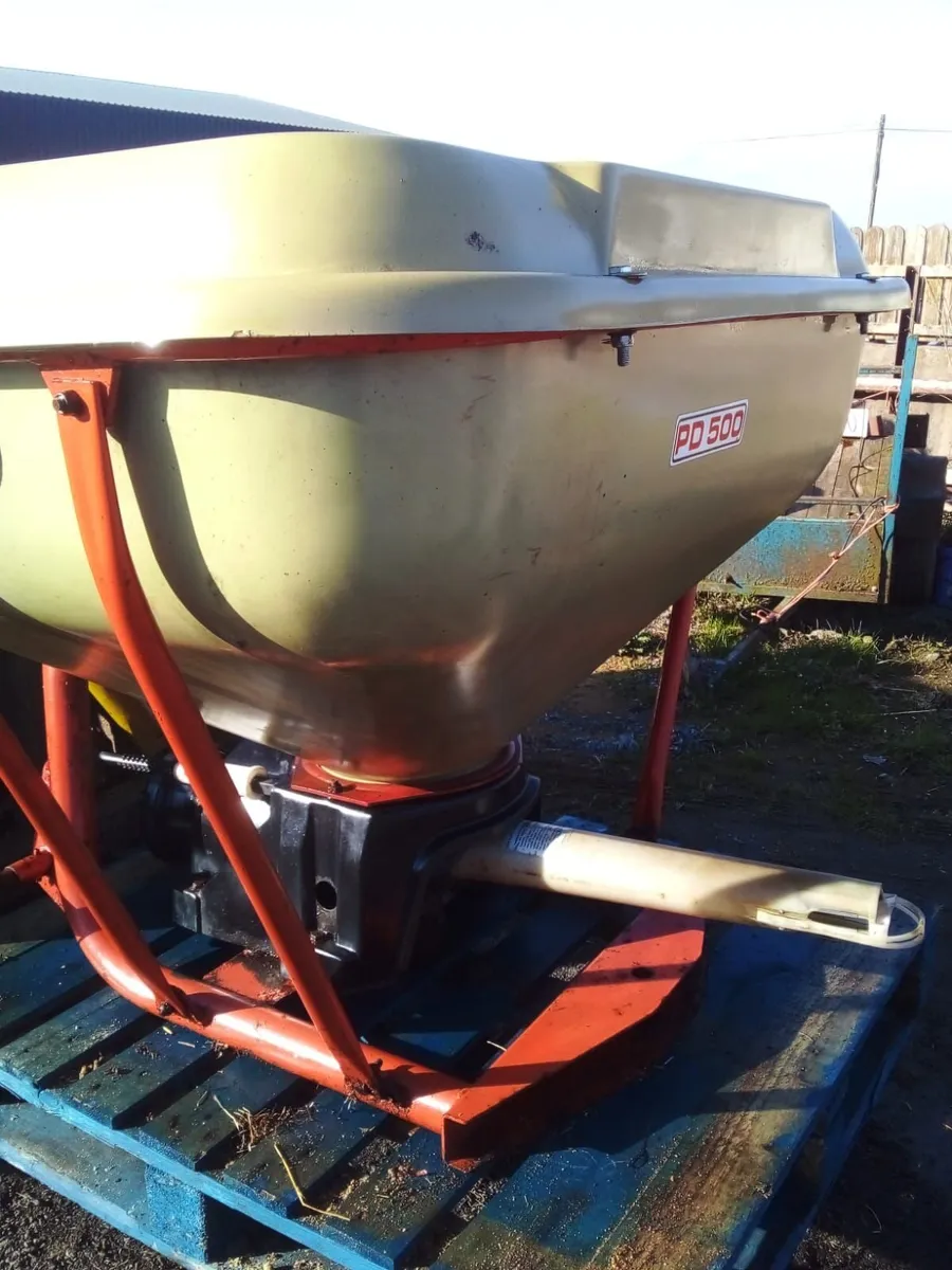 Fertilizer spreader for sale - Image 4
