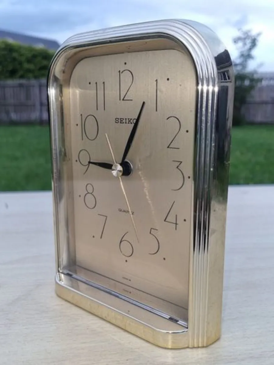 Vintage Seiko quartz desk clock - Image 3