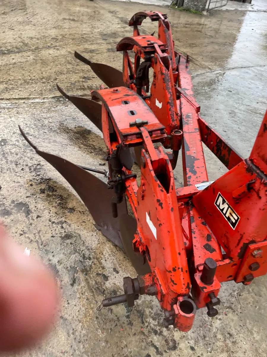 3 furrow plough - Image 2