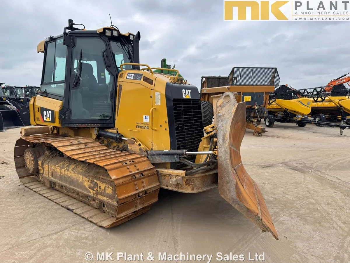Caterpillar D5K2 LGP Bulldozer For Sale - Image 4