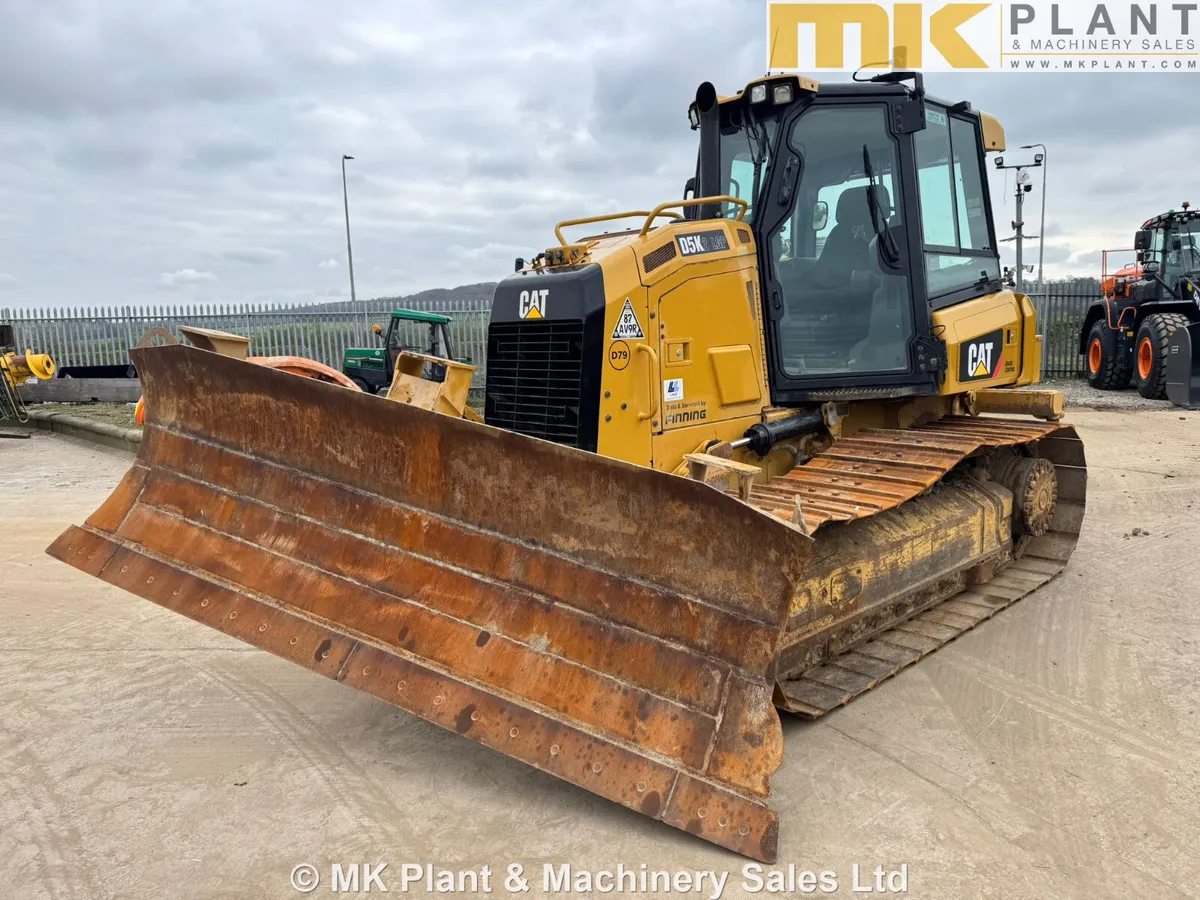 Caterpillar D5K2 LGP Bulldozer For Sale - Image 1