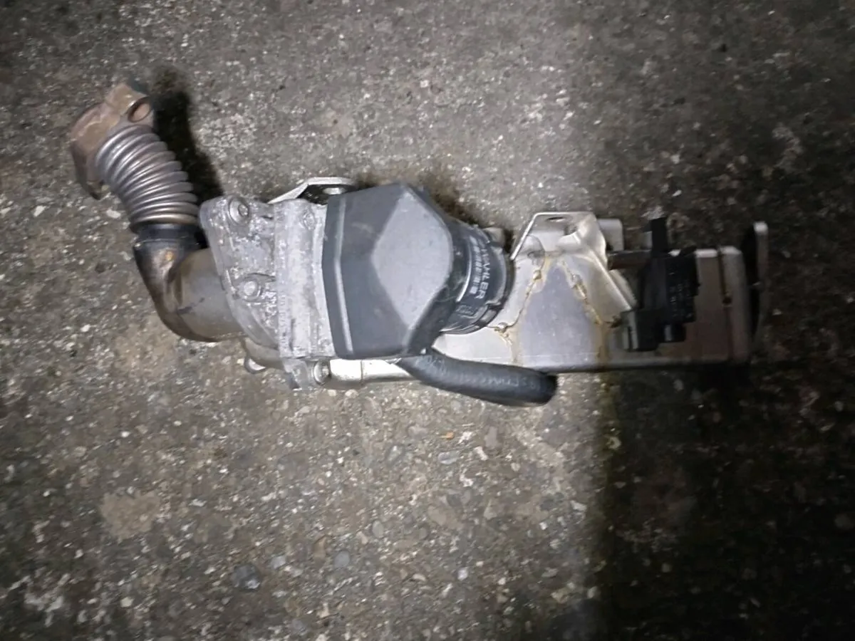 BMW 5 Series 2.0D F10 EGR Valve and cooler - Image 3