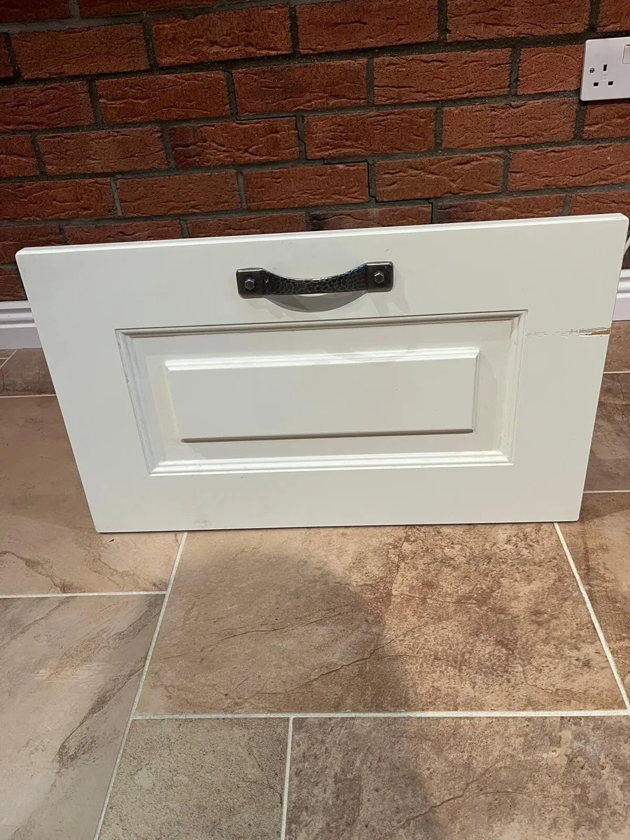 Kitchen Doors & Drawers - Image 2