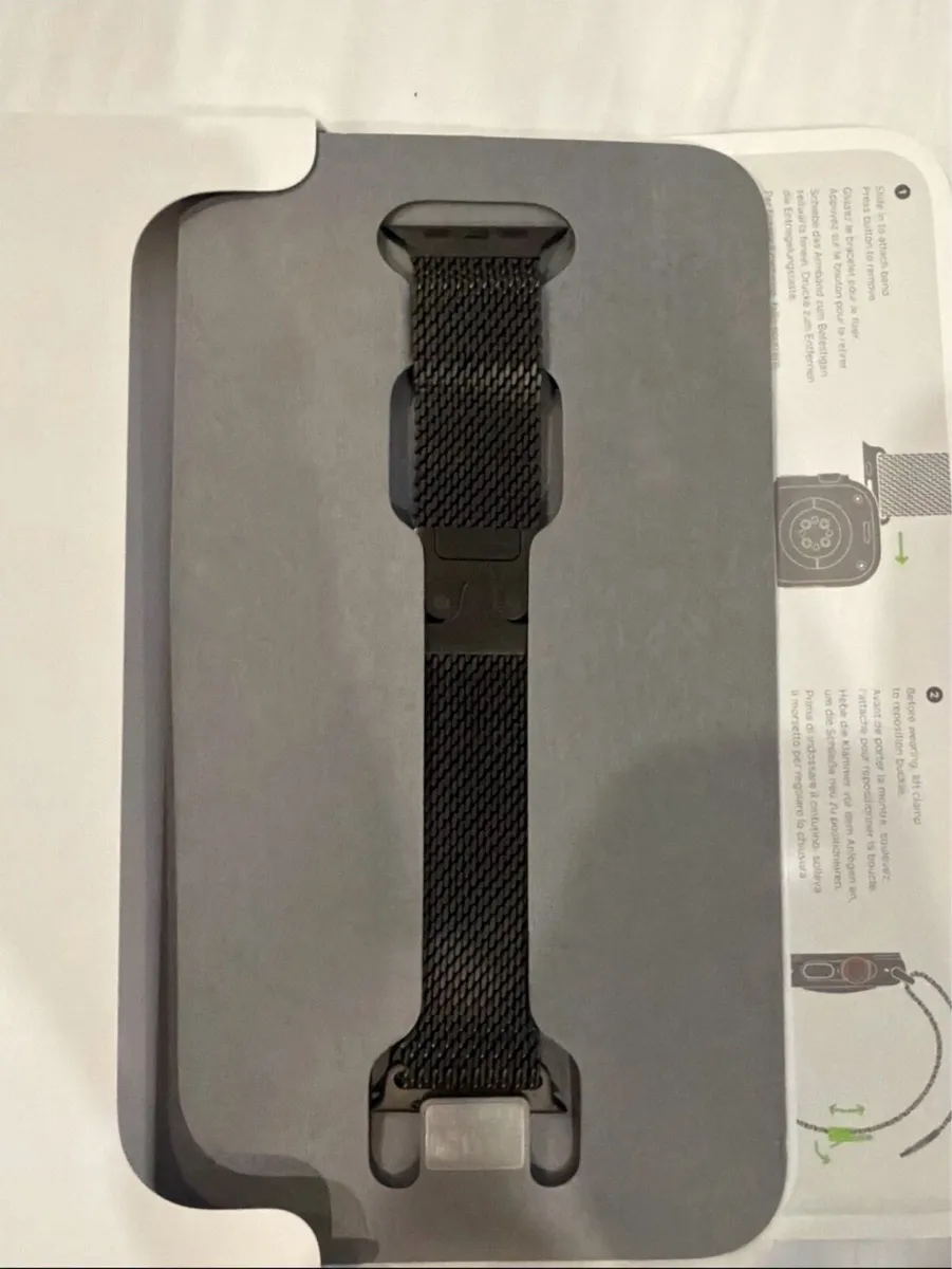Apple Watch Ultra 3 49mm Black Titanium Strap - Image 2