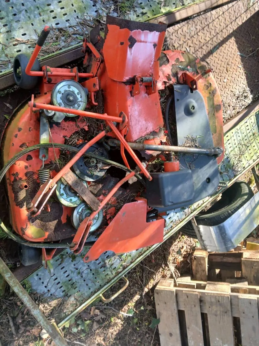 Lawnmower  parts - Image 1