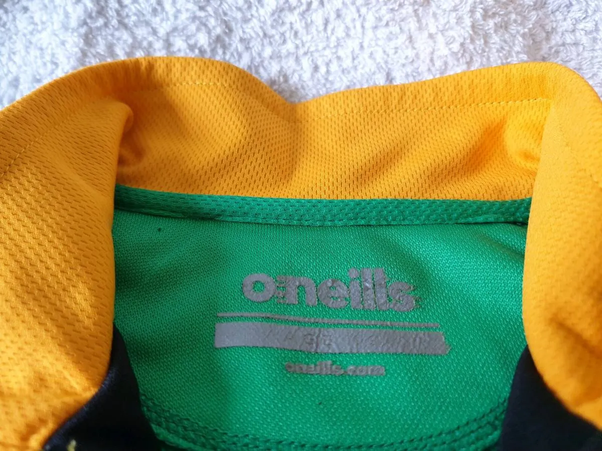 Donegal Gaelic Football Half Zip Top 2014 to 2015 - Image 4