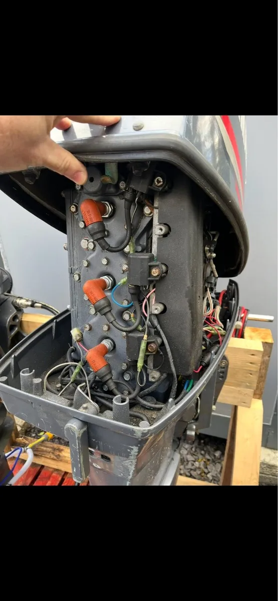 Yamaha 75hp 2 stroke engine - Image 3