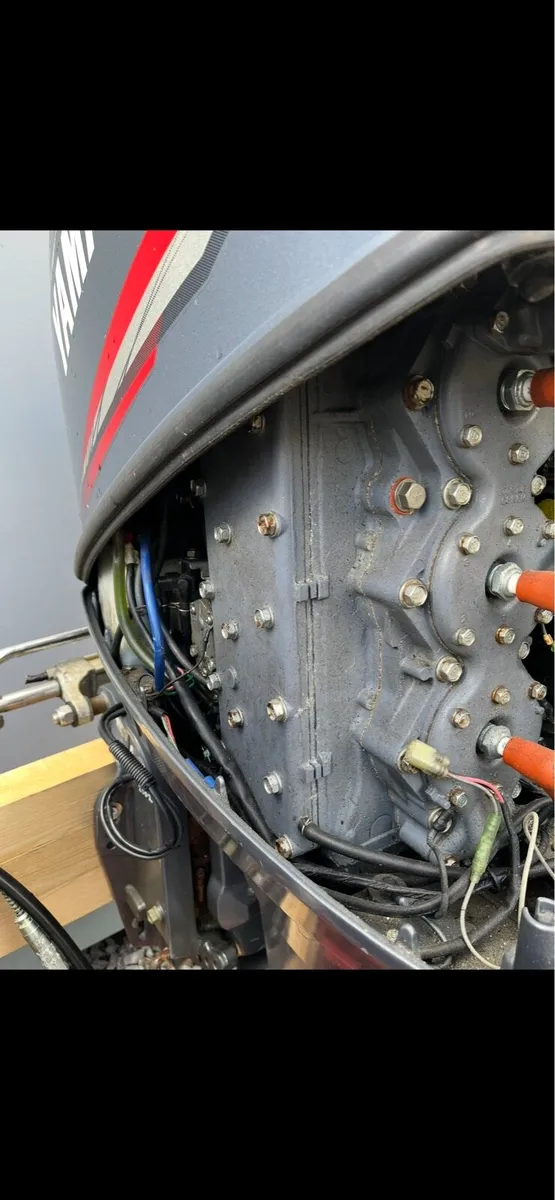 Yamaha 75hp 2 stroke engine - Image 4