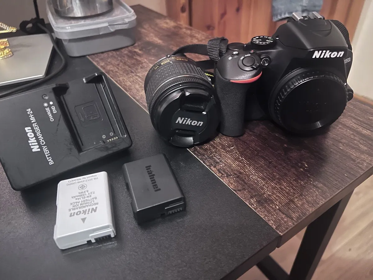 📸 Nikon D3500 DSLR Camera – Like New (Used Once!) - Image 2