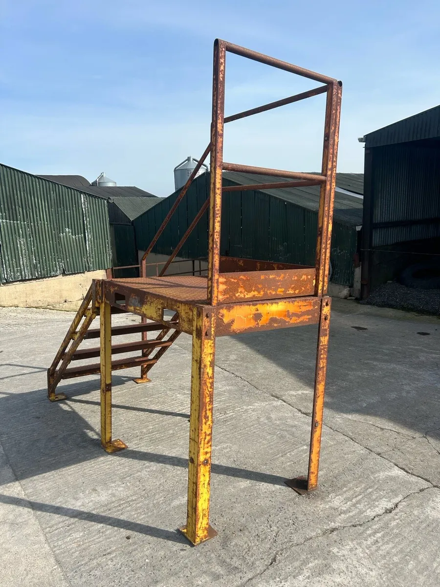 Metal Steps  / Stairs With Platform & Hand Rail - Image 3