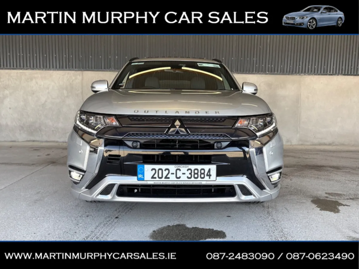 Mitsubishi Outlander OUTL PHEV BUSINESS SPECIAL ED - Image 4