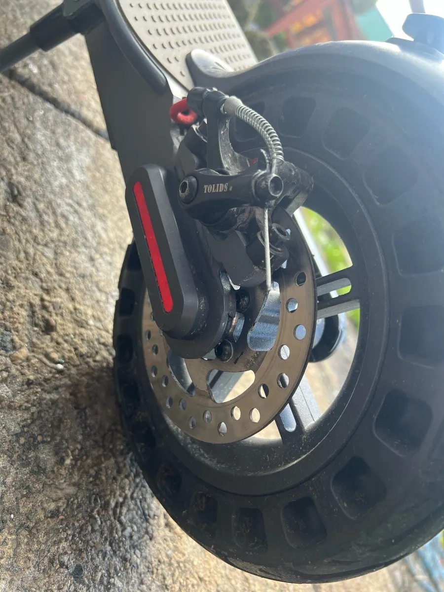 E scooter 30km/h - Image 1