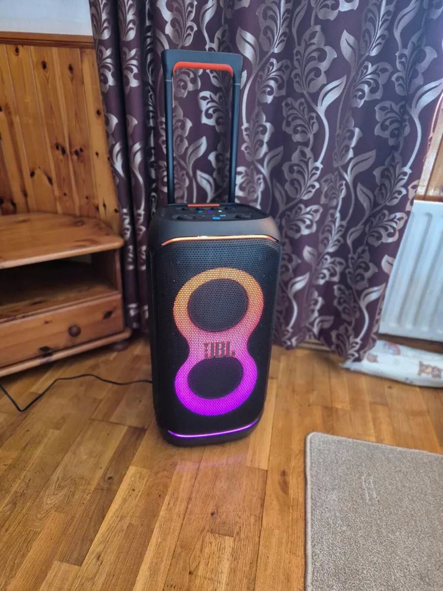 JBL partybox 320 - Image 1